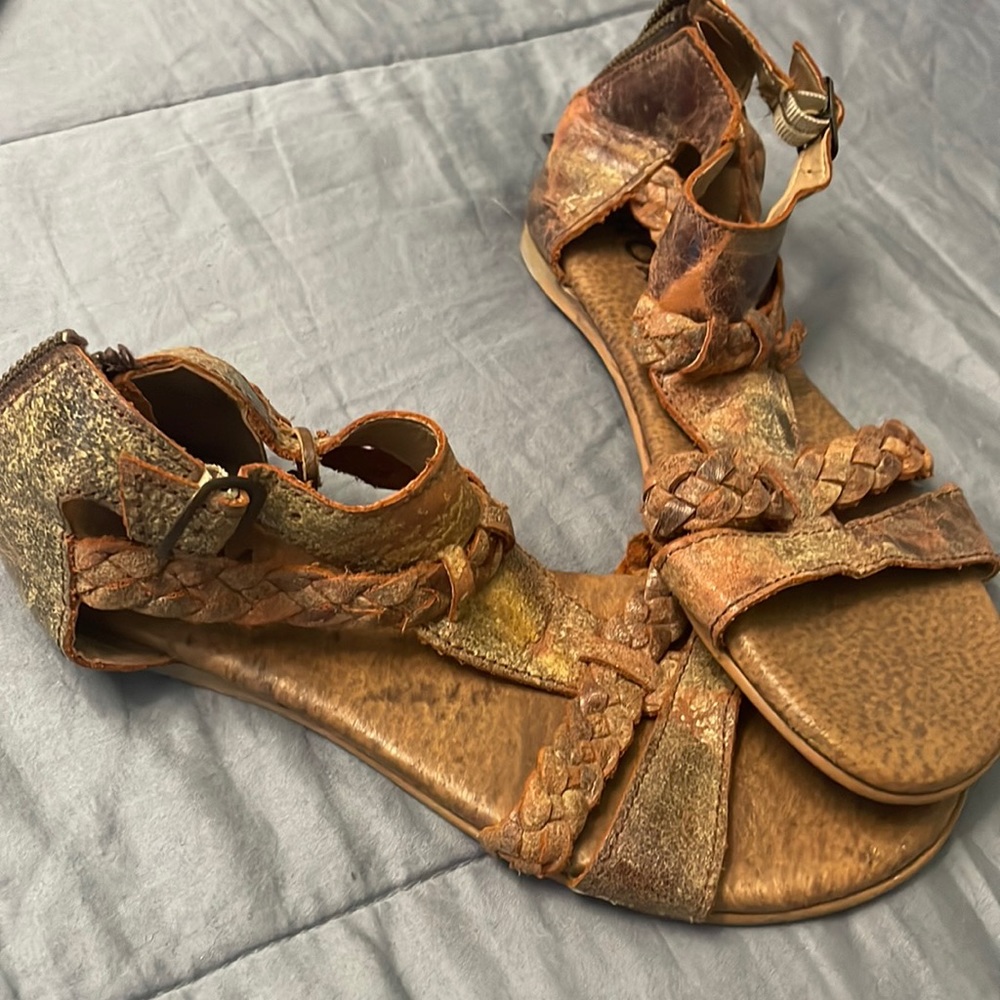 Roan by bed Stu BOHO sandals